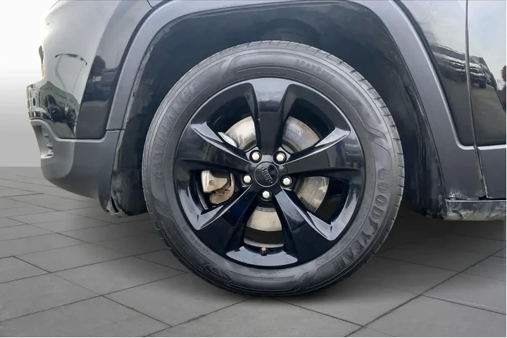 $8247 : Jeep Cherokee 2017 Sport 4dr image 9