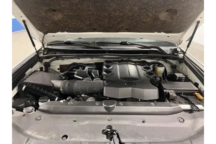 $31936 : Toyota 4Runner 2023 4x2 SR5 image 9