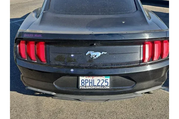 $18000 : Ford Mustang 2020 EcoBoost P image 8