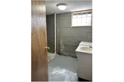 $1100 : Rental property with 2 bedro thumbnail