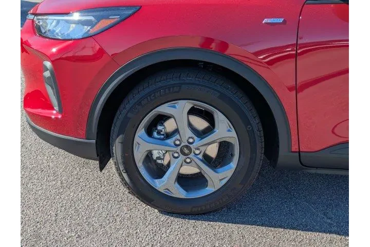 $32495 : Ford Escape 2026 ST-Line 4dr image 10