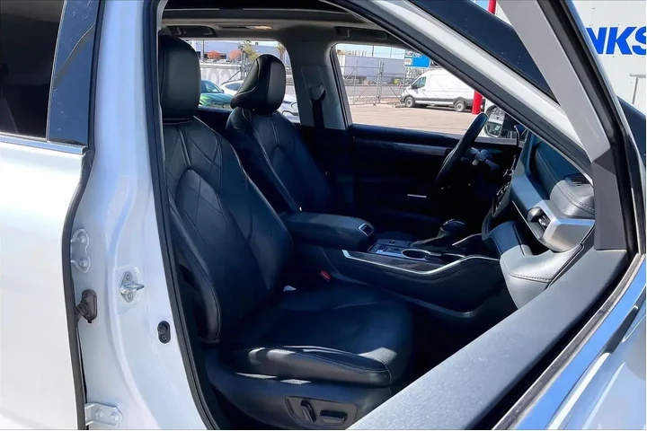 $38538 : Toyota Highlander 2022 Plati image 8
