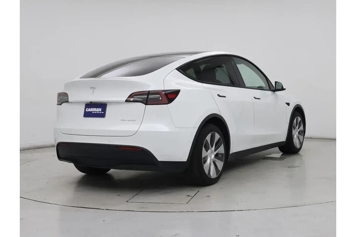$27998 : Tesla Model Y 2021 AWD Long image 8