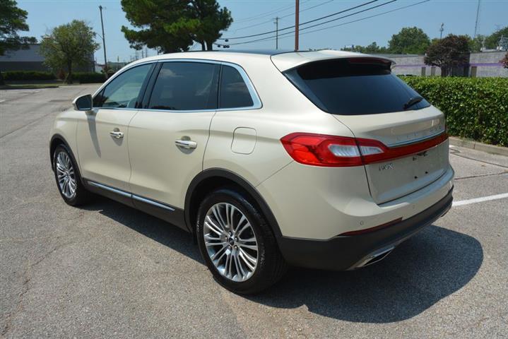 2016 MKX Reserve image 10