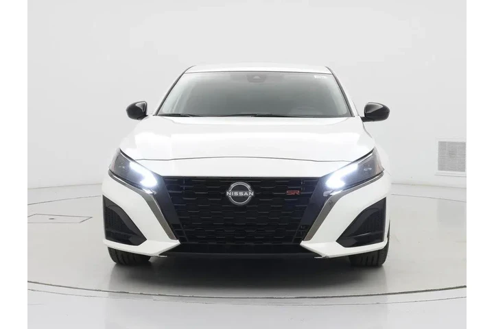 $21998 : Nissan Altima 2023 2.5 SR 4d image 5