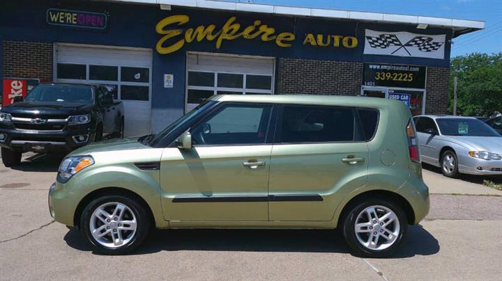 $8999 : 2011 Soul + image 1