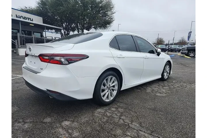 $19999 : Toyota Camry 2023 LE 4dr Sed image 3