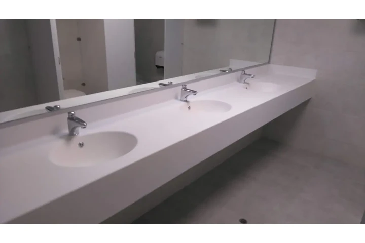 Corian, krion, novanite image 2