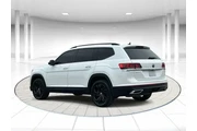 $22598 : Volkswagen Atlas 2023 V6 SE thumbnail