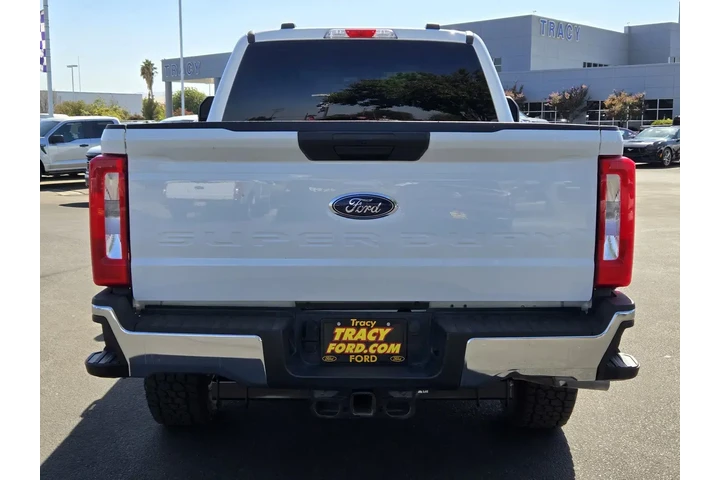 $56359 : Ford F-250 Super Duty 2024 4x4 image 5