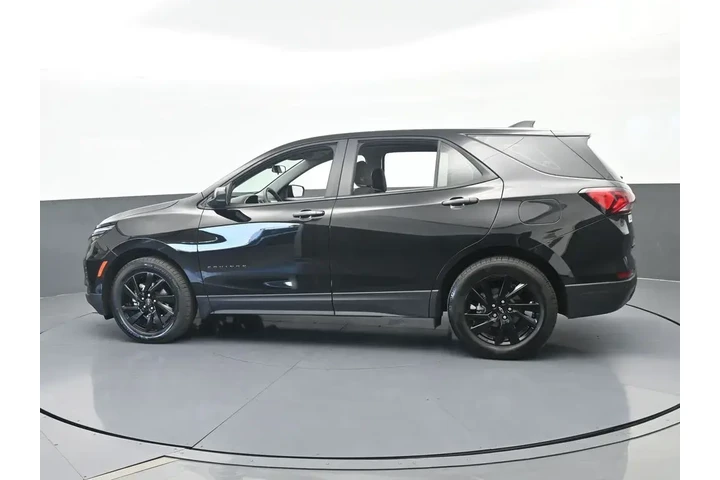 $17990 : Chevrolet Equinox 2024 LS 4d image 3