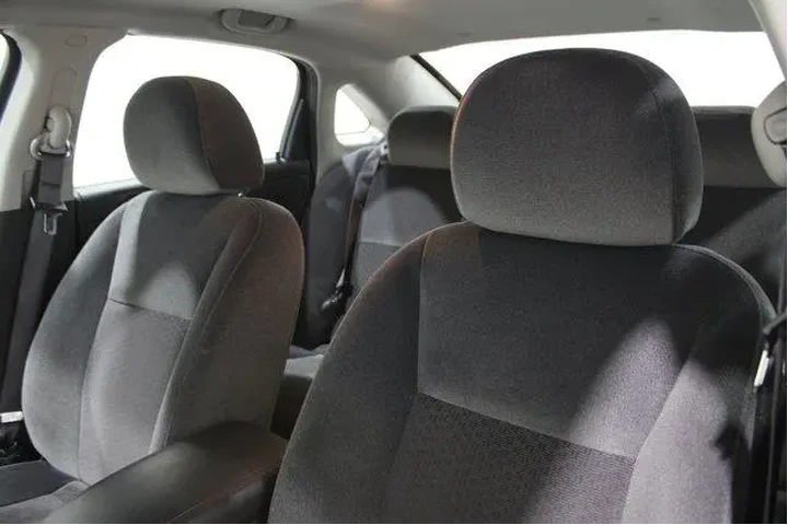 $10982 : Chevrolet Impala 2009 LT 4dr image 5