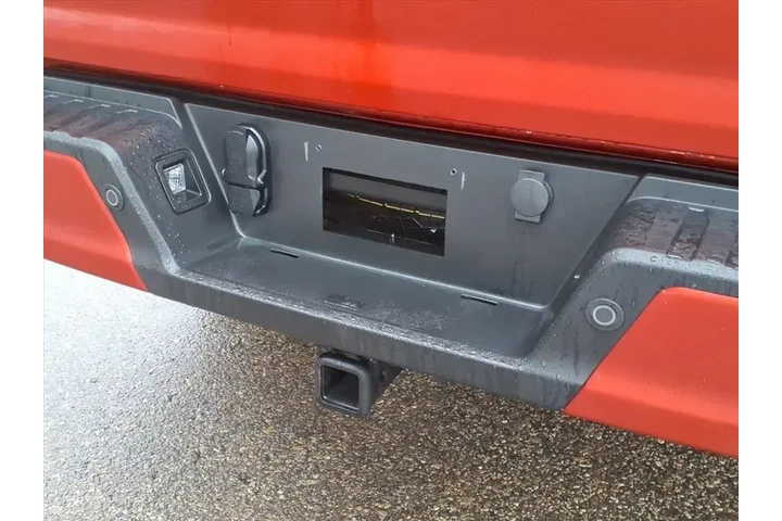 $37179 : Ford F-150 2023 4x4 XLT 4dr image 5