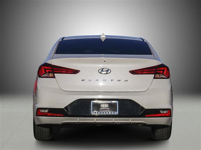 $15990 : Pre-Owned 2019 Hyundai Elantr image 5