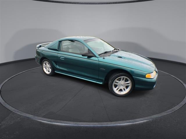 $8000 : PRE-OWNED 1998 FORD MUSTANG GT image 2