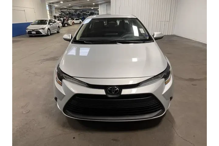 $19503 : Toyota Corolla 2023 LE 4dr S image 8