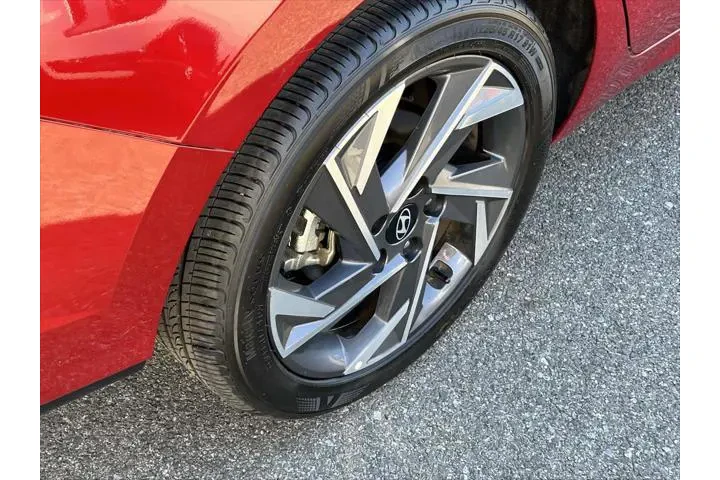 $18788 : Hyundai ELANTRA 2024 SEL 4dr image 10