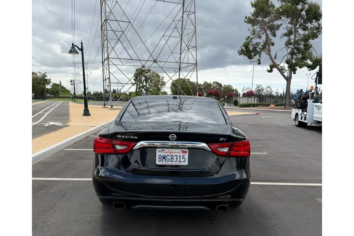$7800 : Nissan maxima image 1