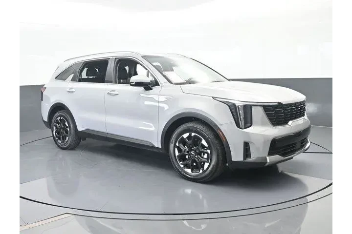 $29995 : Kia Sorento 2025 S 4dr SUV image 8