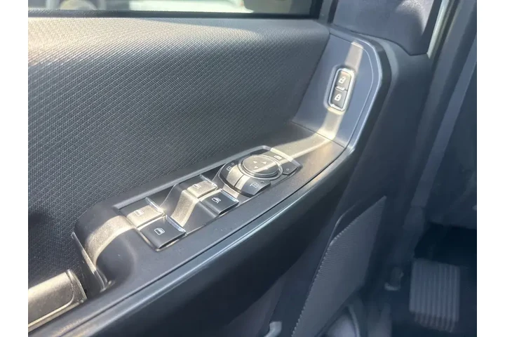 $37868 : Ford F-150 2023 4x4 XL 4dr S image 7