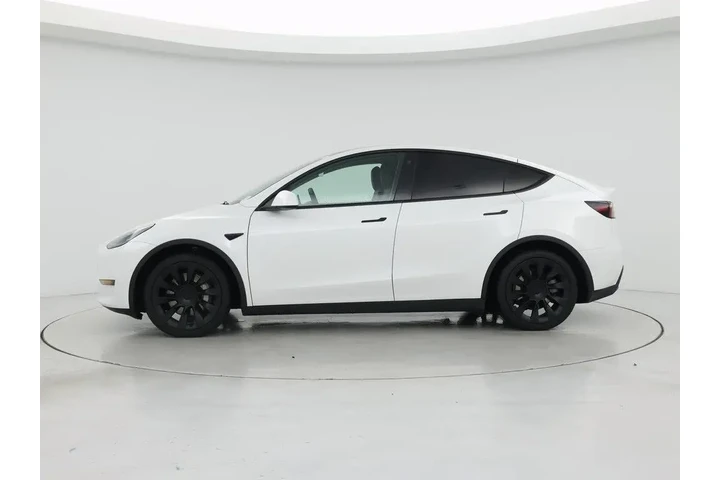 $28998 : Tesla Model Y 2021 AWD Long image 3