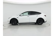$28998 : Tesla Model Y 2021 AWD Long thumbnail