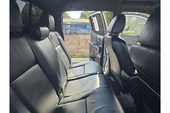 $36495 : Toyota Tacoma 2020 4x4 TRD P image 10