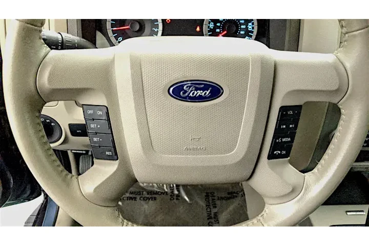 $13995 : 2015 Escape SE 4WD image 9