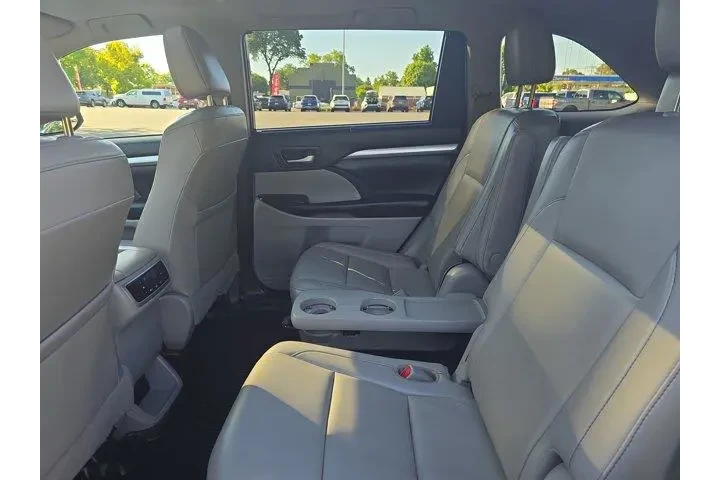 $27995 : Toyota Highlander 2019 AWD X image 8