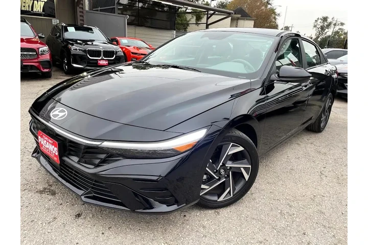 2024 Elantra SEL image 1