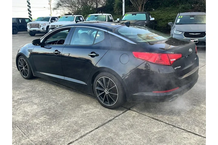 $8561 : Kia Optima 2012 EX 4dr Sedan image 8