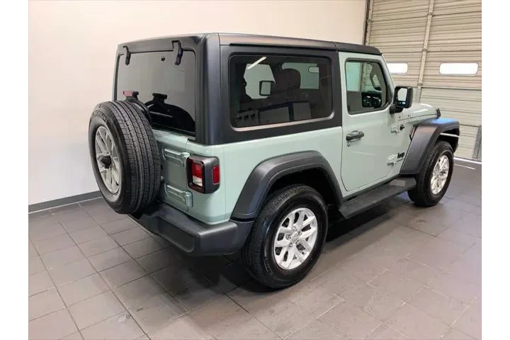 $30989 : Jeep Wrangler 2023 4x4 Sport image 3