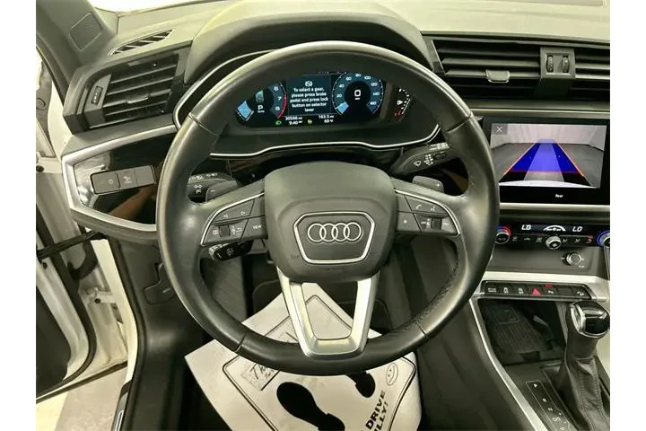 $31690 : Audi Q3 2024 AWD quattro S l image 2