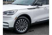 $30998 : Lincoln Aviator 2022 AWD Res thumbnail