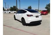 $29315 : Tesla Model Y 2021 AWD Long thumbnail