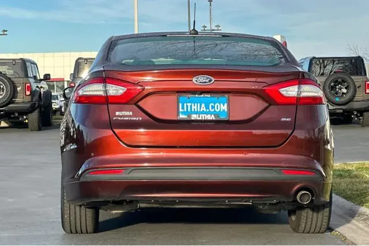 $13995 : Ford Fusion 2016 SE 4dr Seda image 7