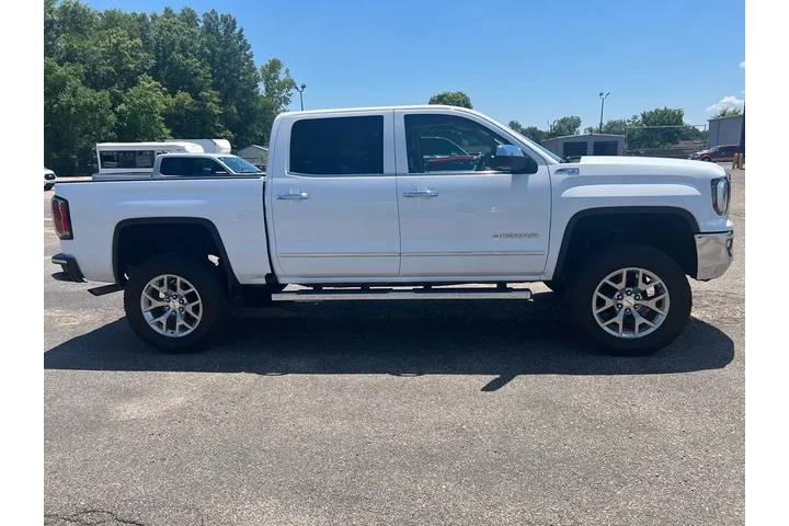 $22985 : GMC Sierra 1500 2018 4x4 SLT image 5