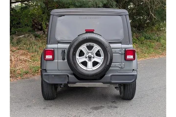 $31335 : Jeep Wrangler Unlimited 2021 image 6