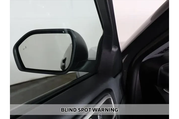 $28893 : Ford Explorer 2023 AWD XLT 4 image 3