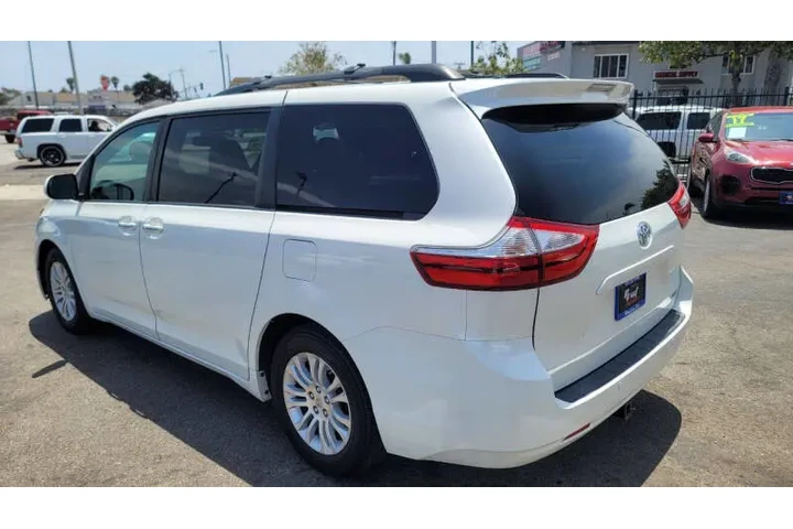 $20995 : 2015 Sienna XLE Premium 8-Pas image 7