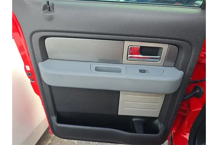 $12590 : Ford F-150 2011 4x2 XLT 4dr image 9