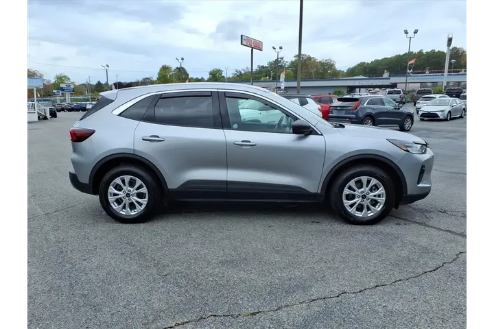 $25990 : Ford Escape 2024 AWD Active image 5