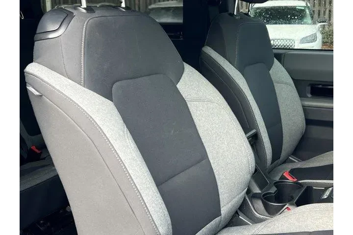 $32991 : Ford Bronco 2022 4x4 Base 2d image 9