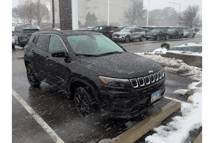 $21956 : Jeep Compass 2022 4x4 Latitu image 2