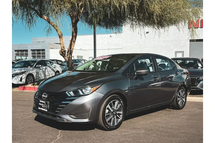 $15937 : Nissan Versa 2023 SV 4dr Sed image 7