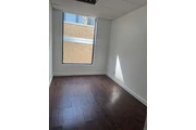 $650 : Rent Spa for Facial or Massage thumbnail