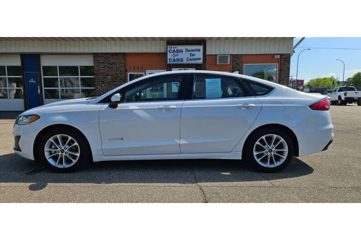 $16490 : 2019 Fusion Hybrid SE image 1