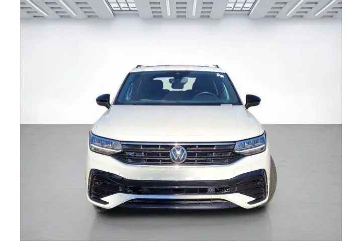 $19229 : Volkswagen Tiguan 2022 SE R- image 2