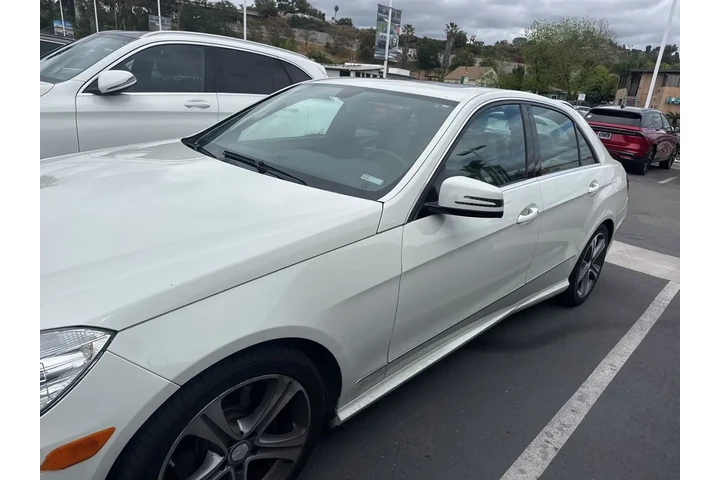 $10900 : Mercedes-Benz E-Class 2011 A image 3