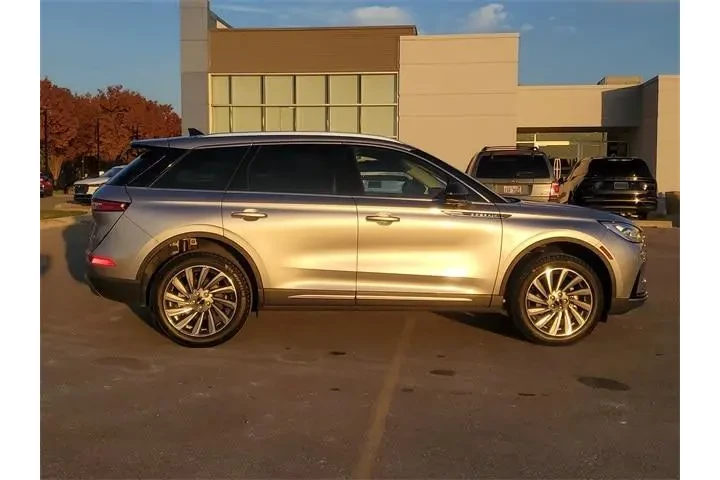 $33988 : Lincoln Corsair 2023 AWD Res image 8